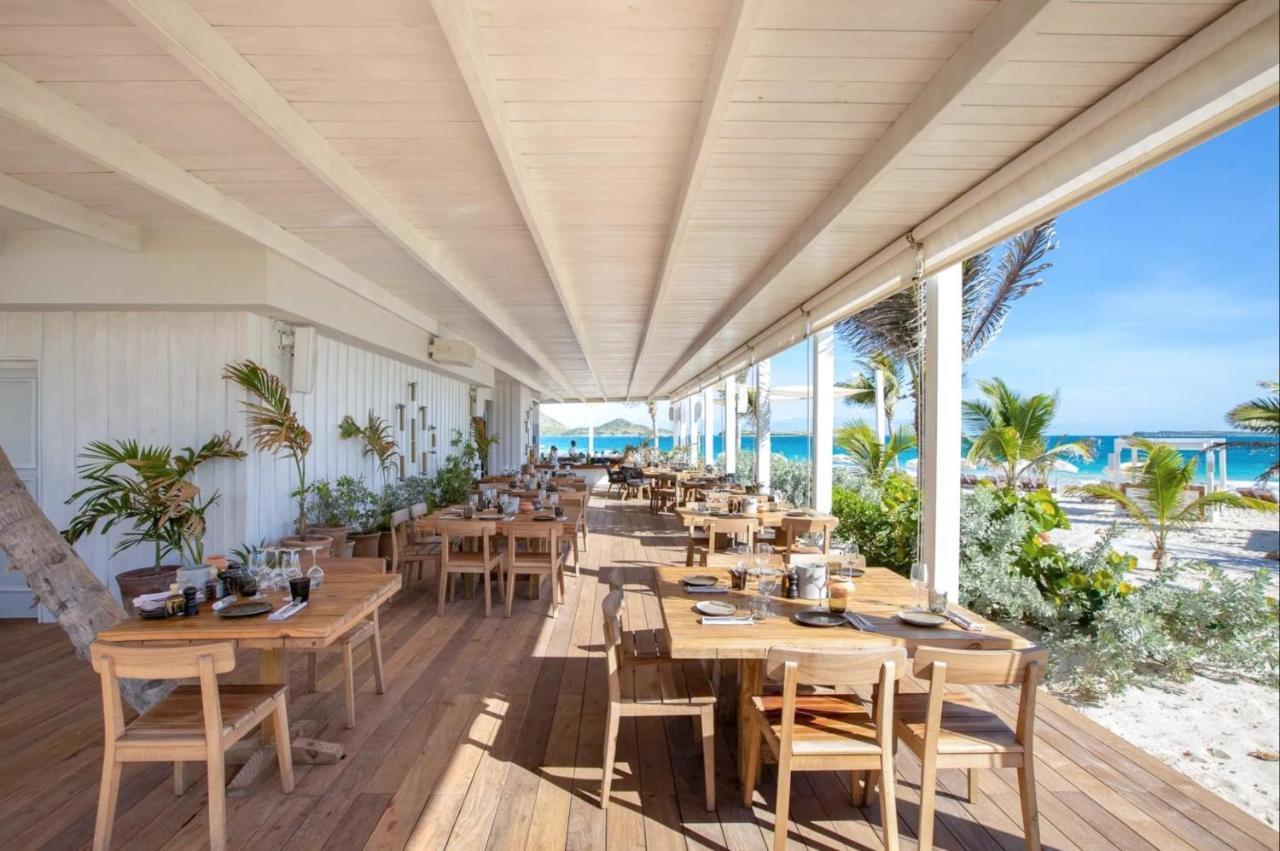 Front Line Unit 520 Ft2 - 48 M2, On Second Floor, Stunning Ocean View Cul de Sac Exterior foto