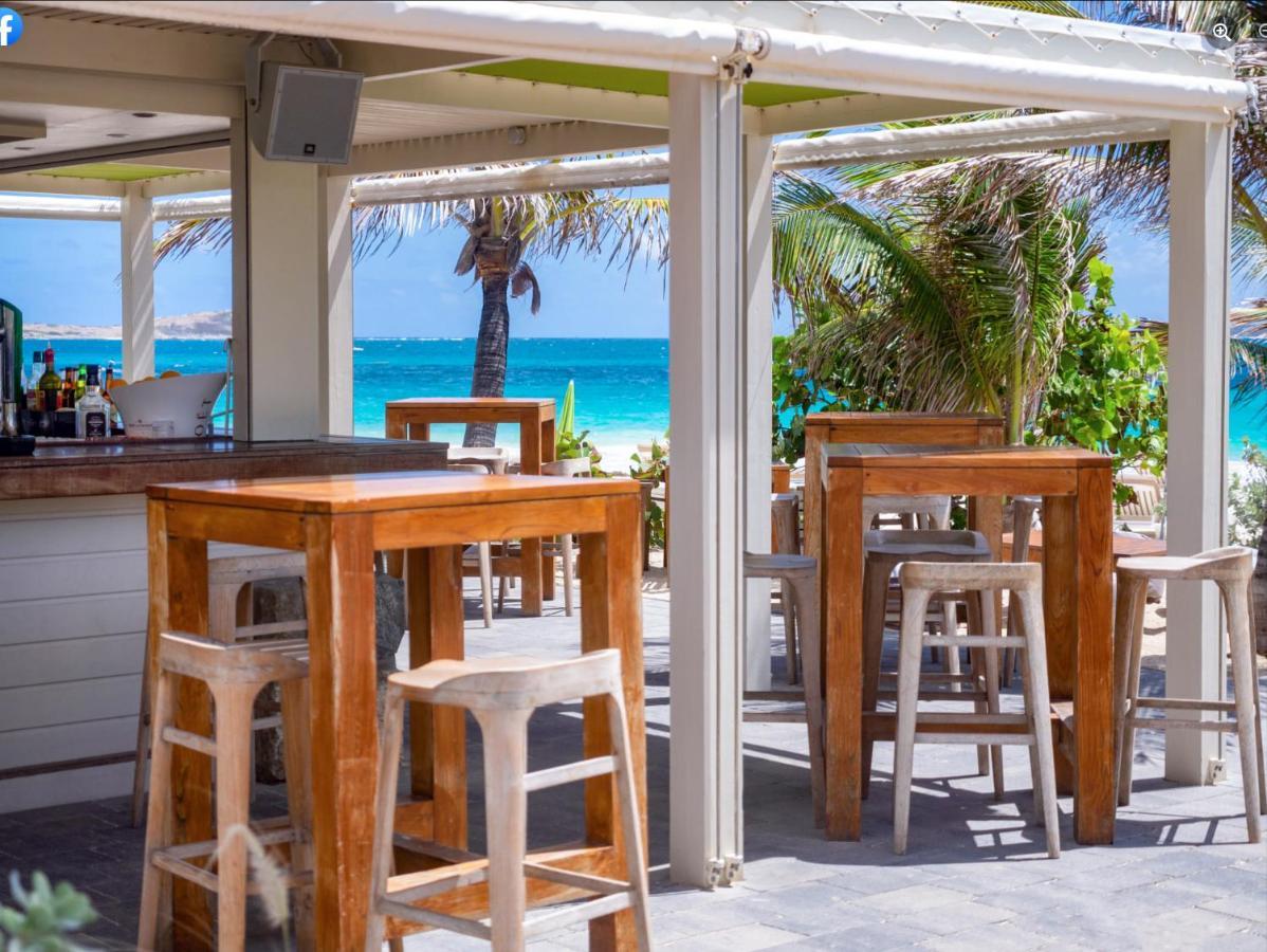 Front Line Unit 520 Ft2 - 48 M2, On Second Floor, Stunning Ocean View Cul de Sac Exterior foto