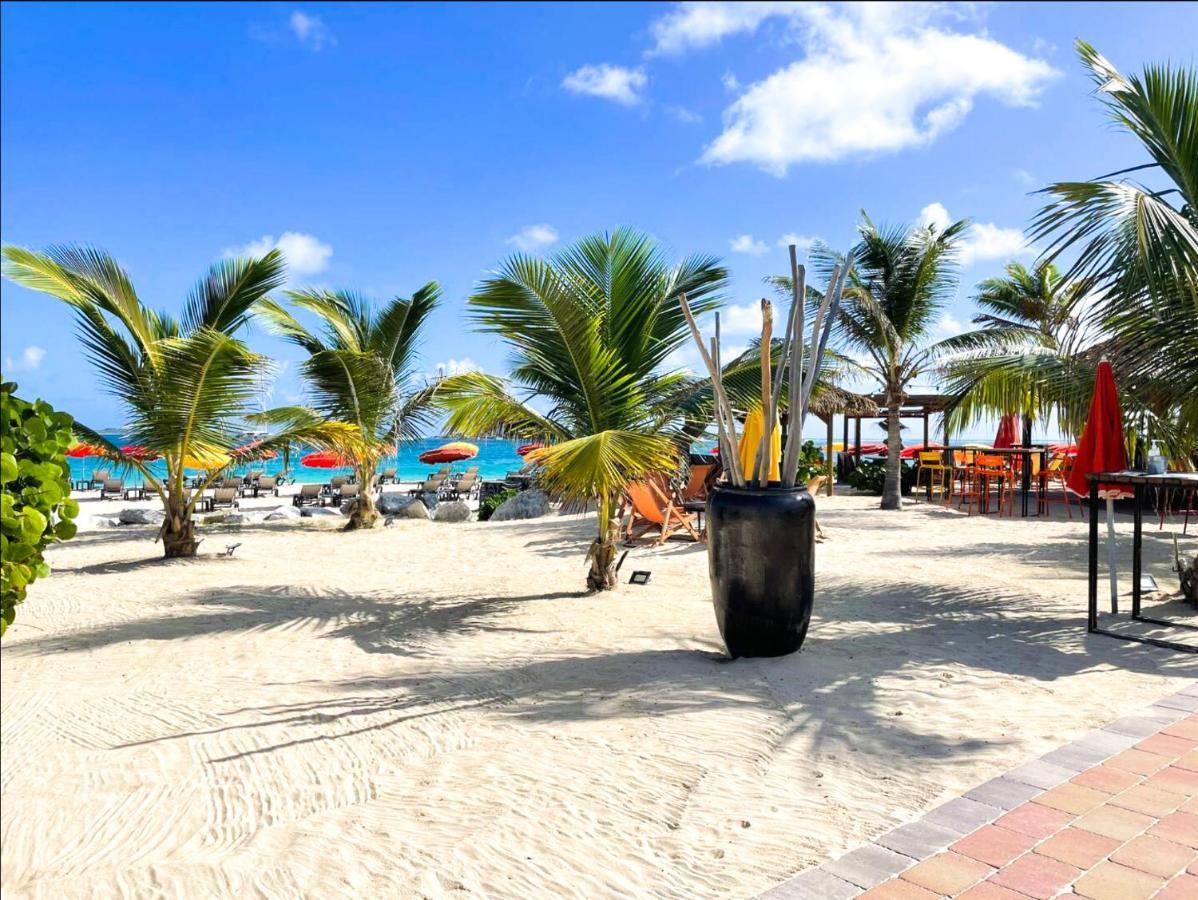 Front Line Unit 520 Ft2 - 48 M2, On Second Floor, Stunning Ocean View Cul de Sac Exterior foto
