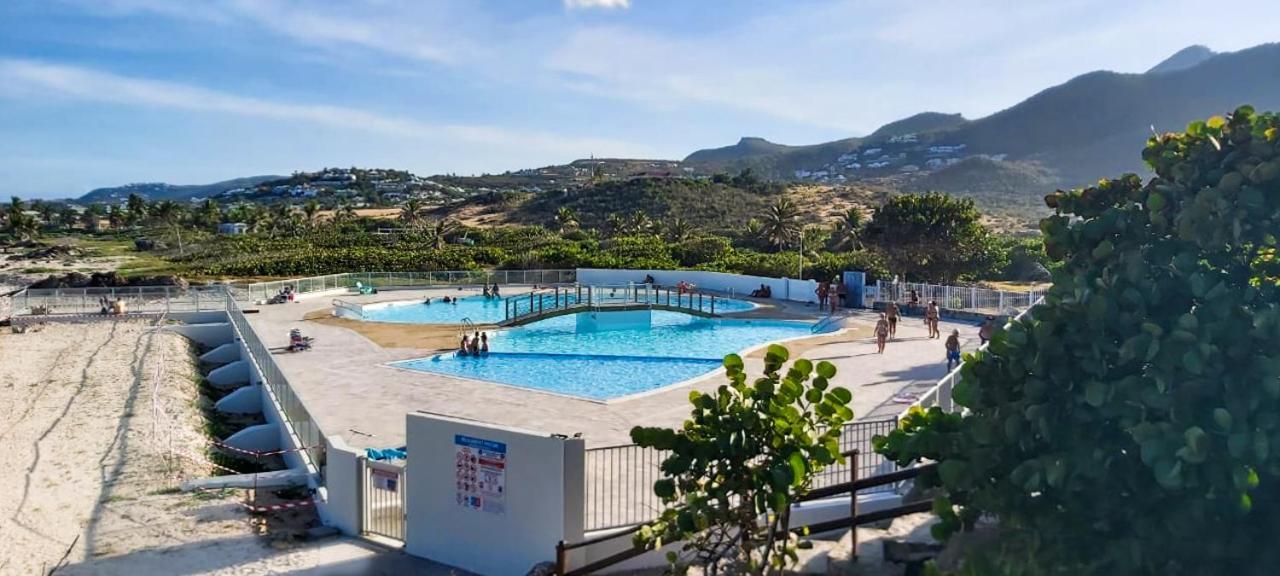 Front Line Unit 520 Ft2 - 48 M2, On Second Floor, Stunning Ocean View Cul de Sac Exterior foto