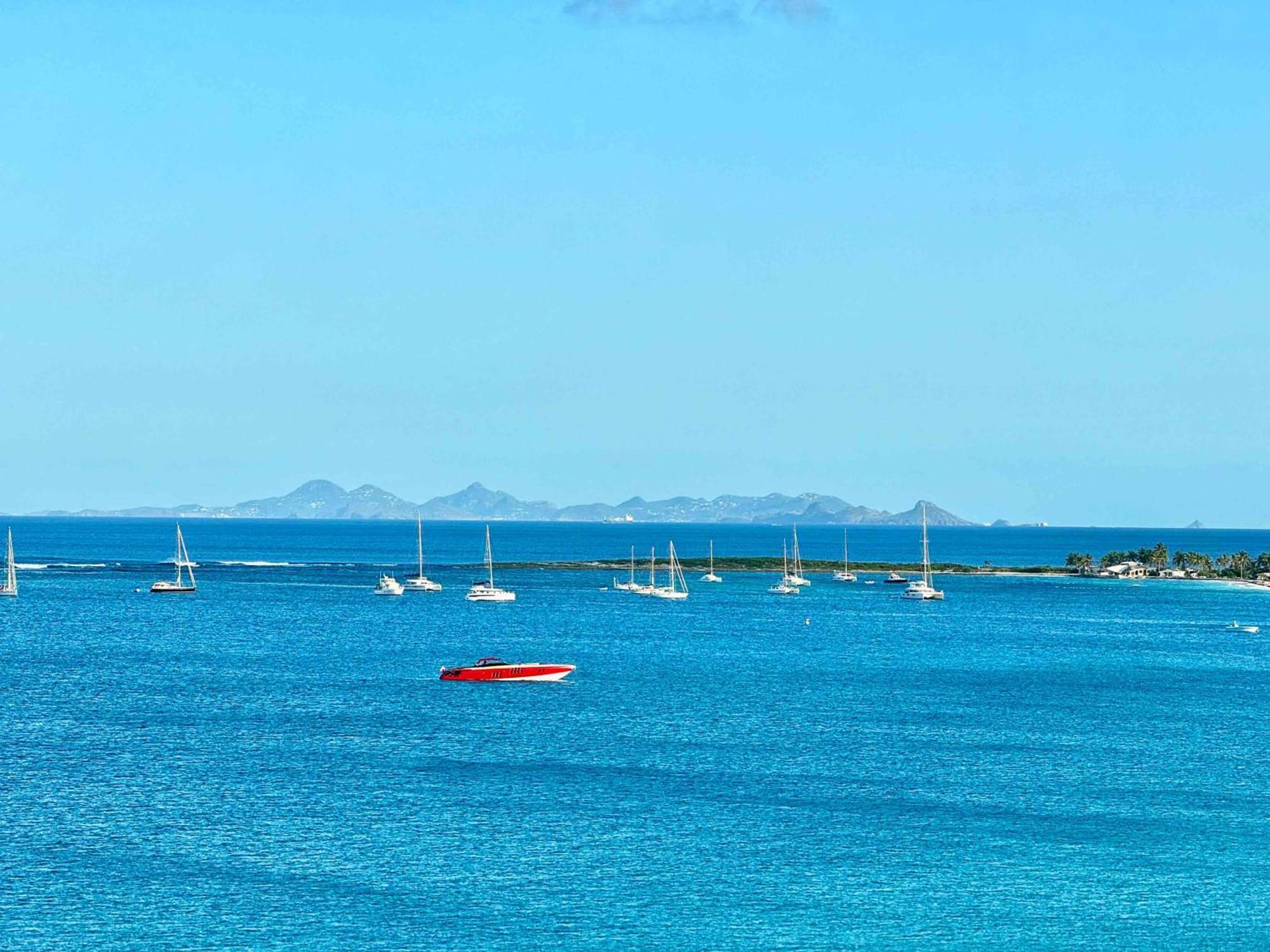 Front Line Unit 520 Ft2 - 48 M2, On Second Floor, Stunning Ocean View Cul de Sac Exterior foto